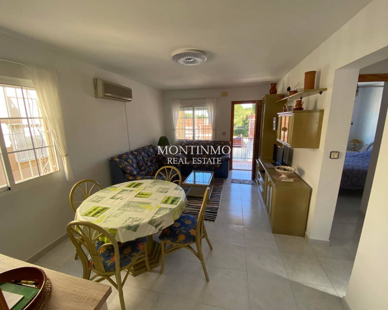 Chalet - Venta - Torrevieja - MI3307