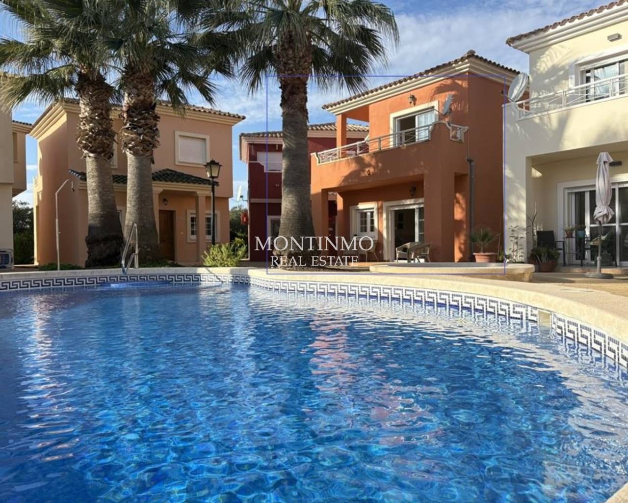Villa - Sale - Altaona Golf and Country Village - IC-83024